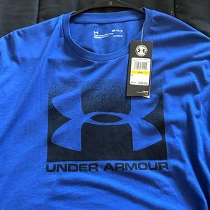 UnderArmour Long Sleeve shirt